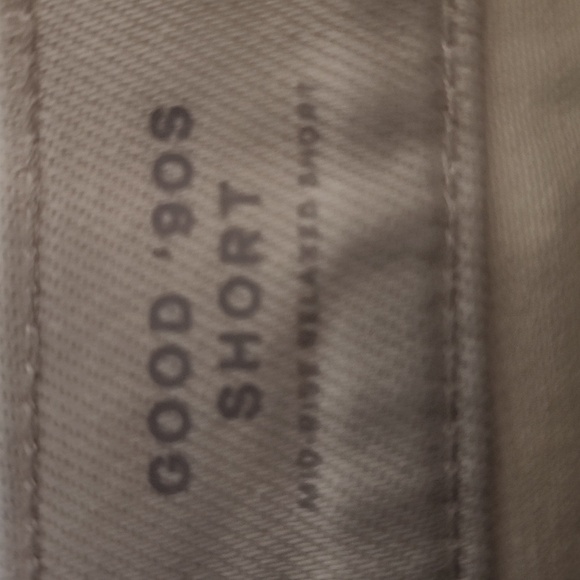 Good American 90s Women's Size 15 Shorts With Frayed Cuff NWT - Picture 4 of 7